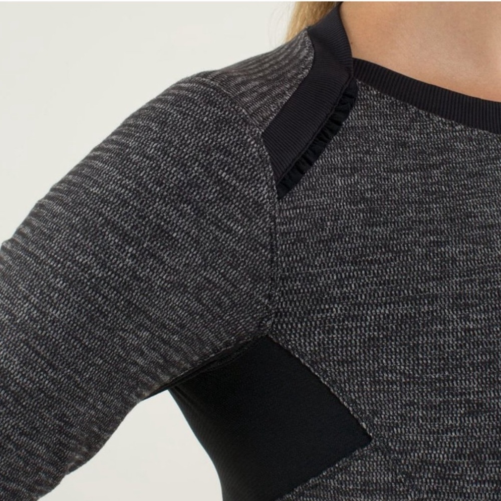 Lululemon Base Runner Long Sleeve- Heathered Black/ Black - Women’s Small - Picture 5 of 13